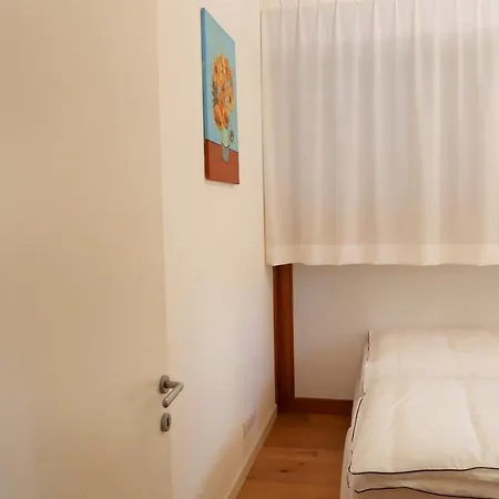 Piazza Brescia 1a Apartament *