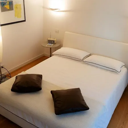 Apartament Piazza Brescia 1a *